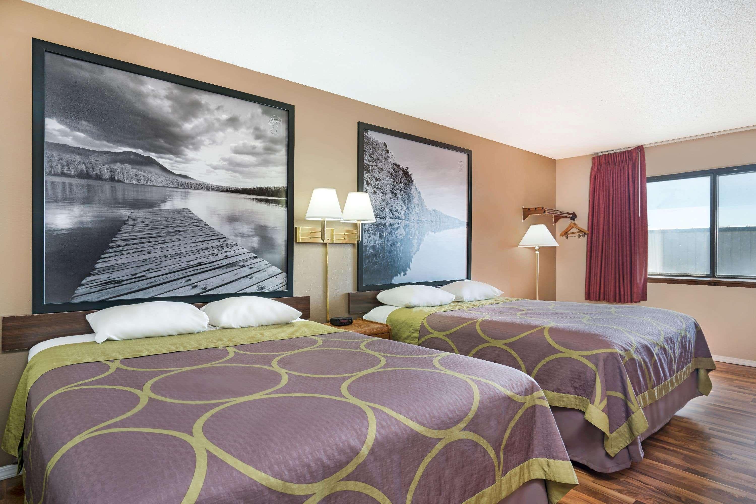 Super 8 By Wyndham Marshall Mn Eksteriør billede